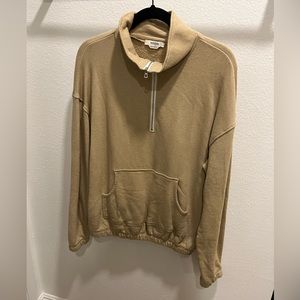 womn. Half Zip Sweatshirt